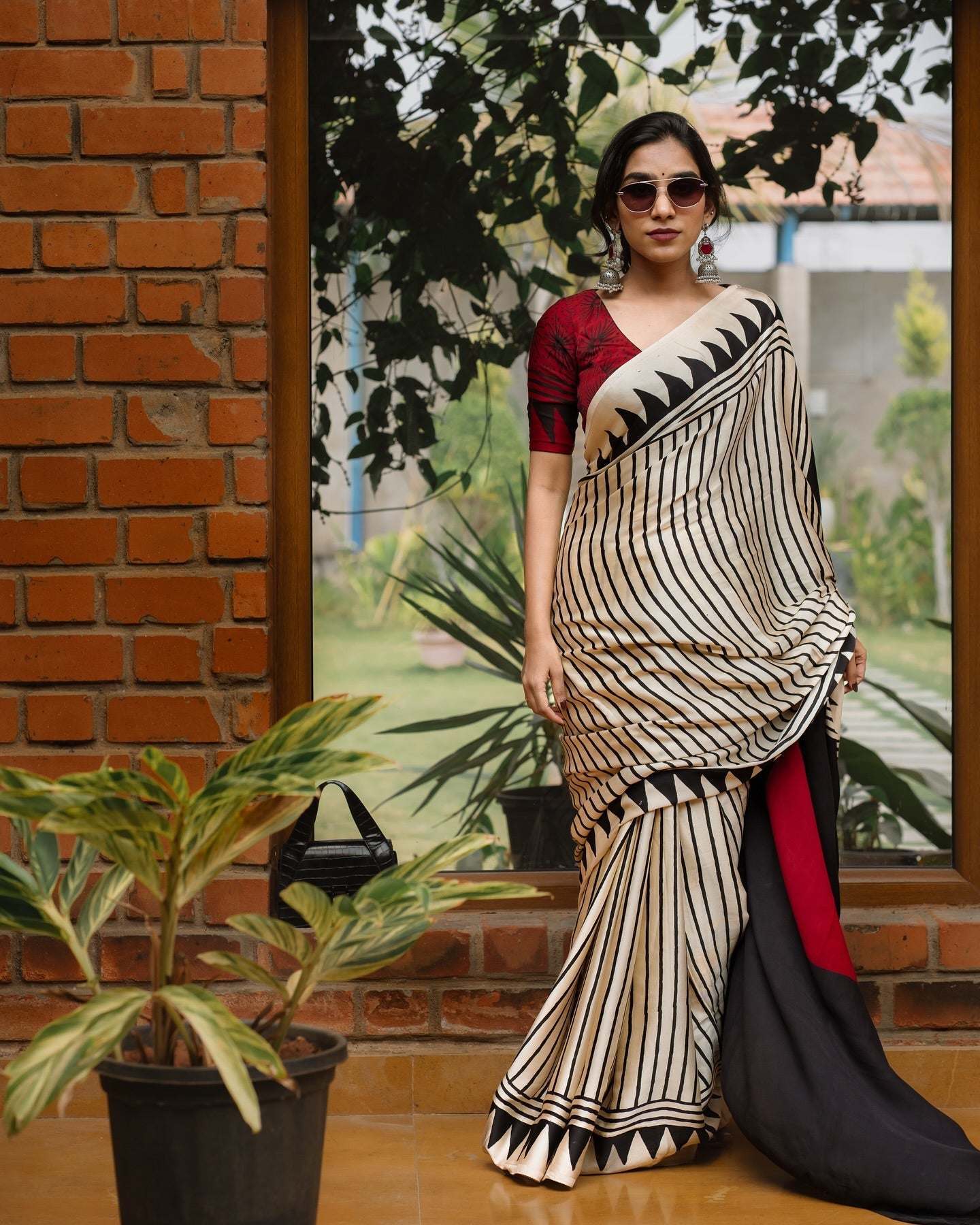 Elegant Beige Satin Saree with Black Line And Red Bindi Design & Black Pallu