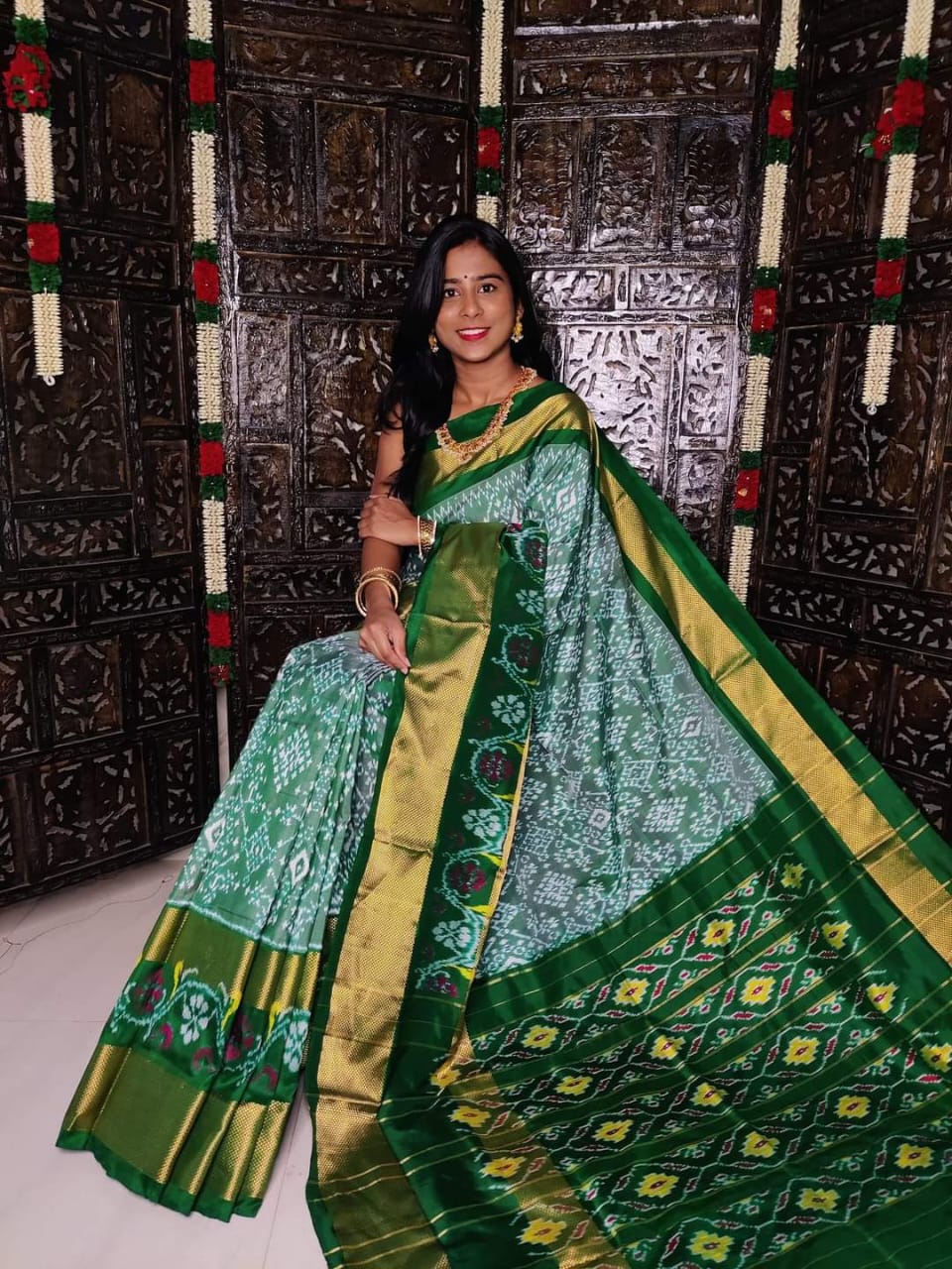 Pochampally Ikkat Pattu Silk Saree