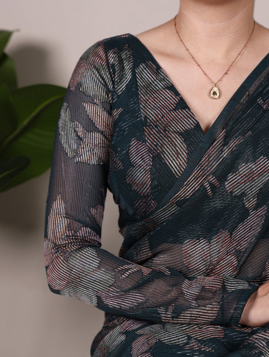 Chiffon Floral Print Saree with Lace Border & Banglory Plain Unstitched Blouse