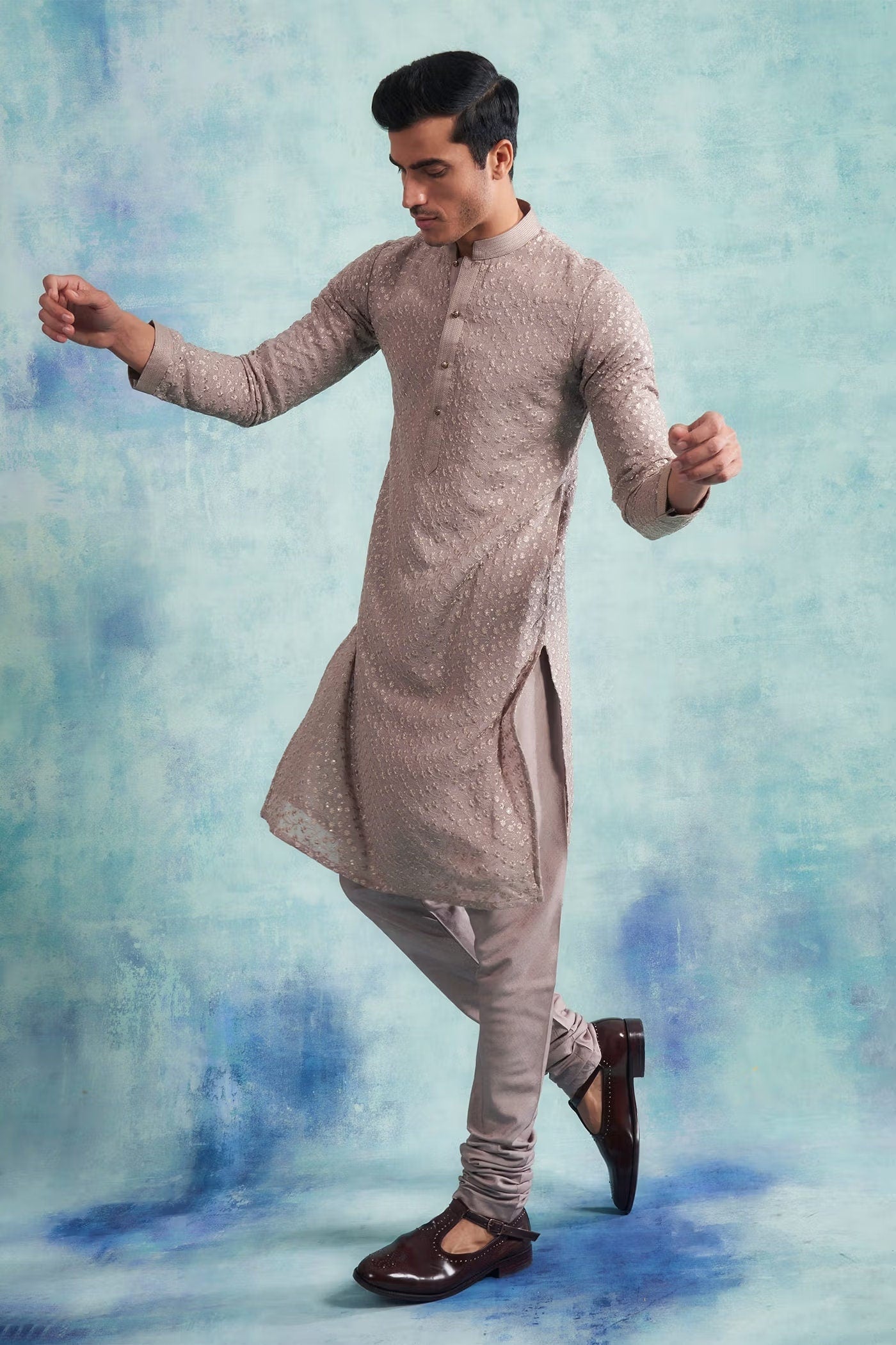 Mens Grey Embroidered Kurta Pajama Set: Indian Wedding Outfit