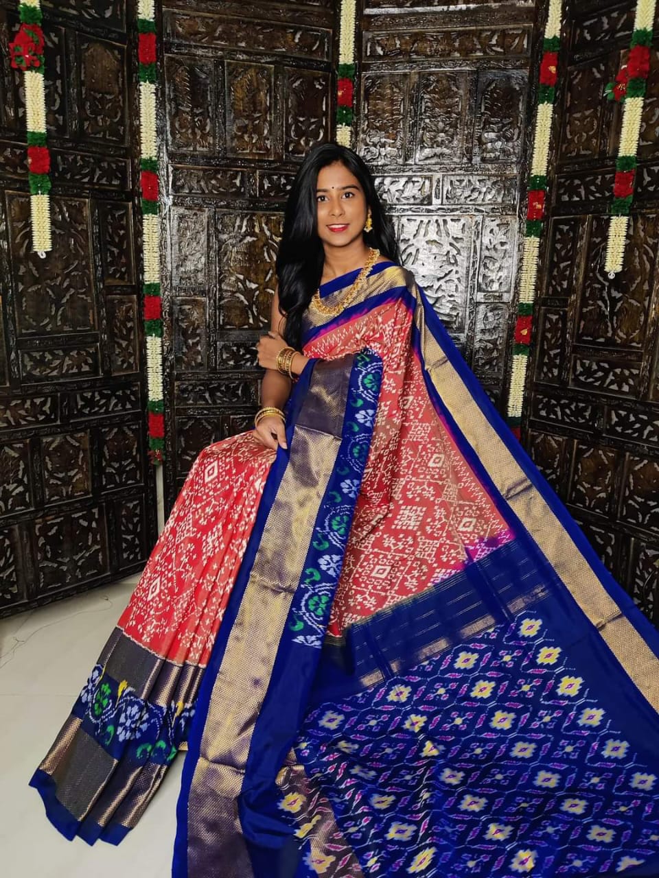 Pochampally Ikkat Dolla Silk Patola Saree