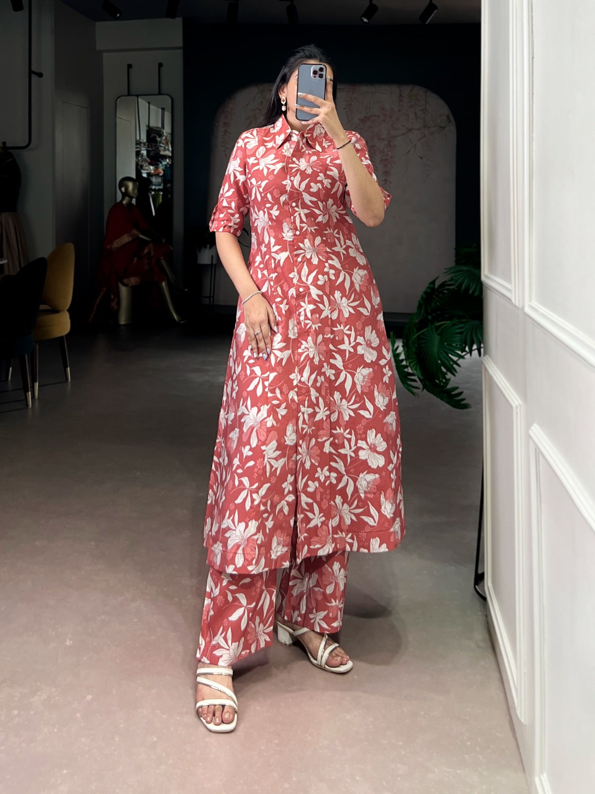 P.V. Chanderi Kurti Pant Set with Floral Print & Foil Work