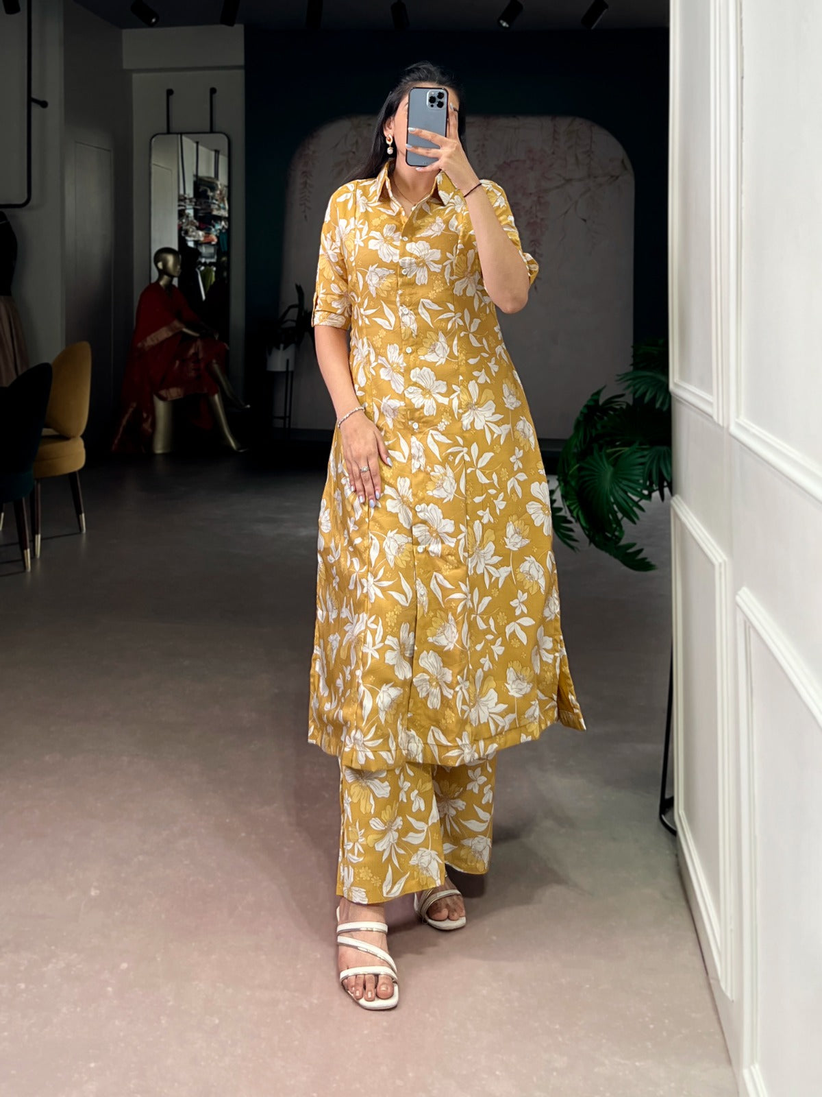 P.V. Chanderi Kurti Pant Set with Floral Print & Foil Work