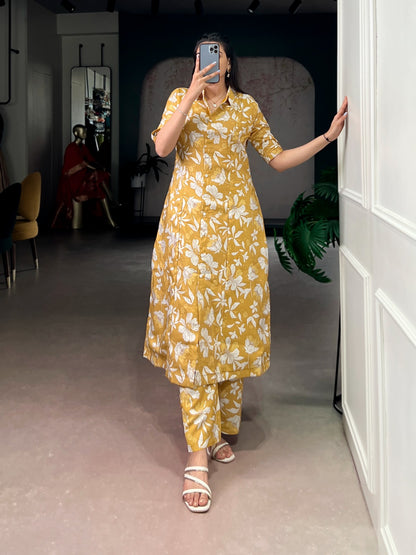 P.V. Chanderi Kurti Pant Set with Floral Print & Foil Work