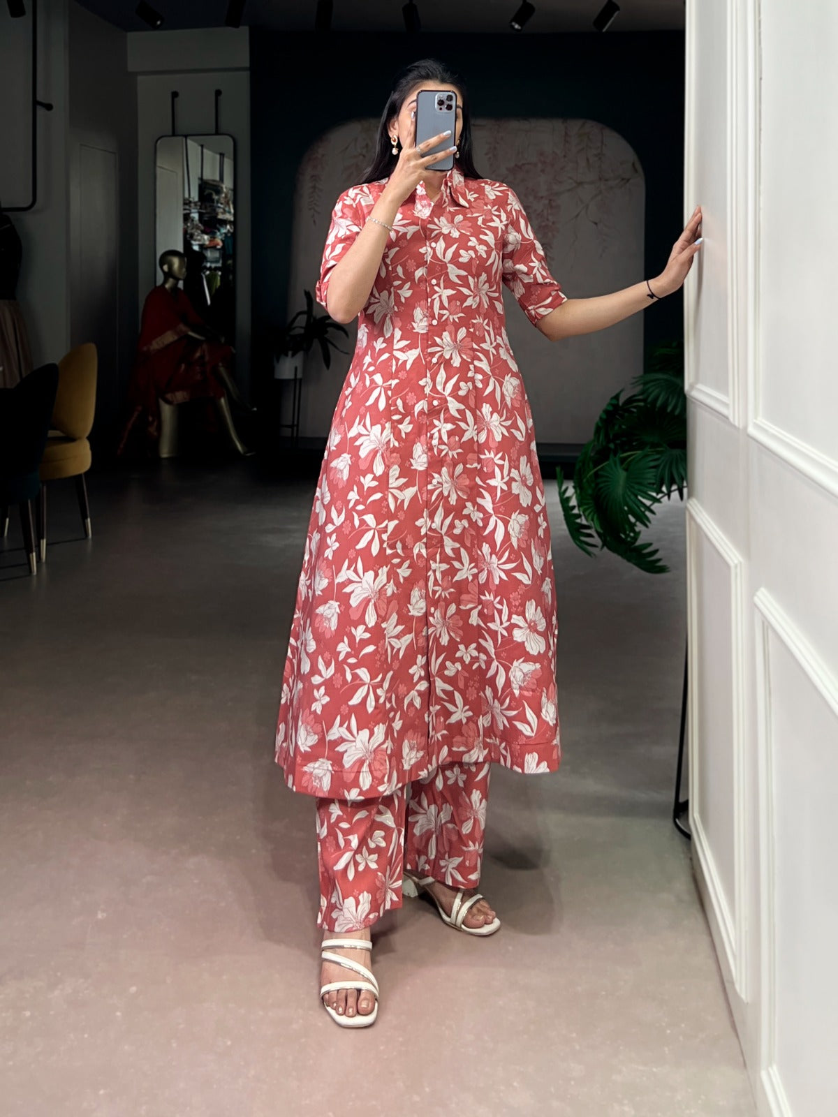 P.V. Chanderi Kurti Pant Set with Floral Print & Foil Work