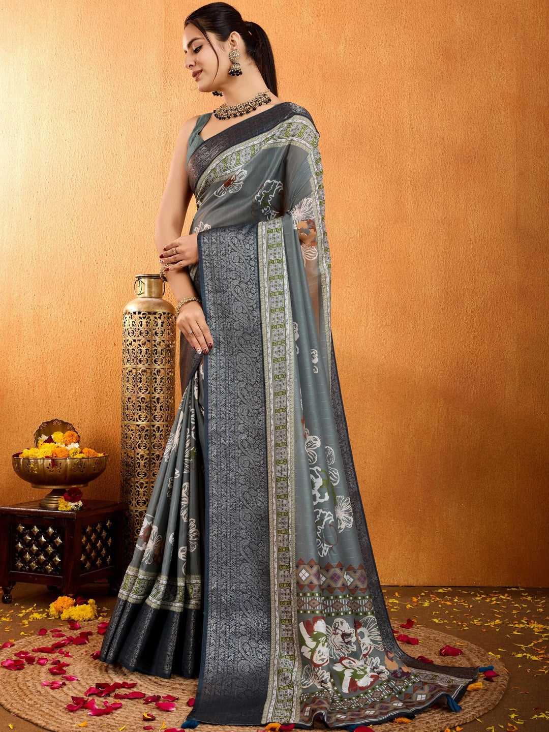 Grey Floral Printed Zari Pure Crepe Saree