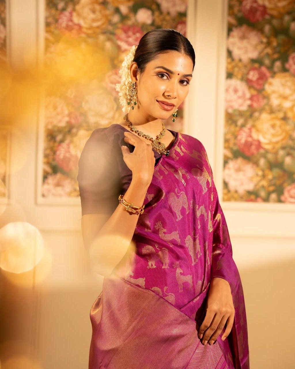 Dark Pink Soft Silk Saree With Desuetude Blouse Piece