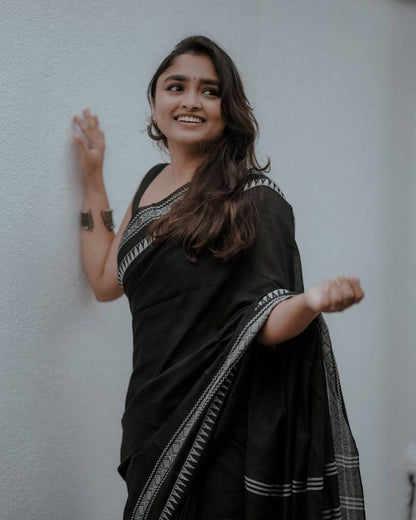 Posh Black Cotton Silk Saree With Lissome Blouse Piece