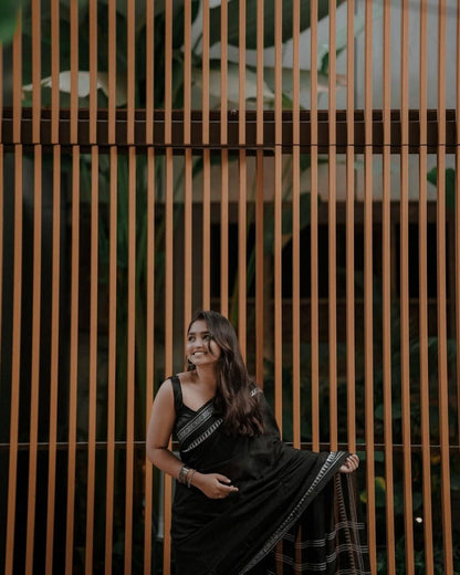 Posh Black Cotton Silk Saree With Lissome Blouse Piece
