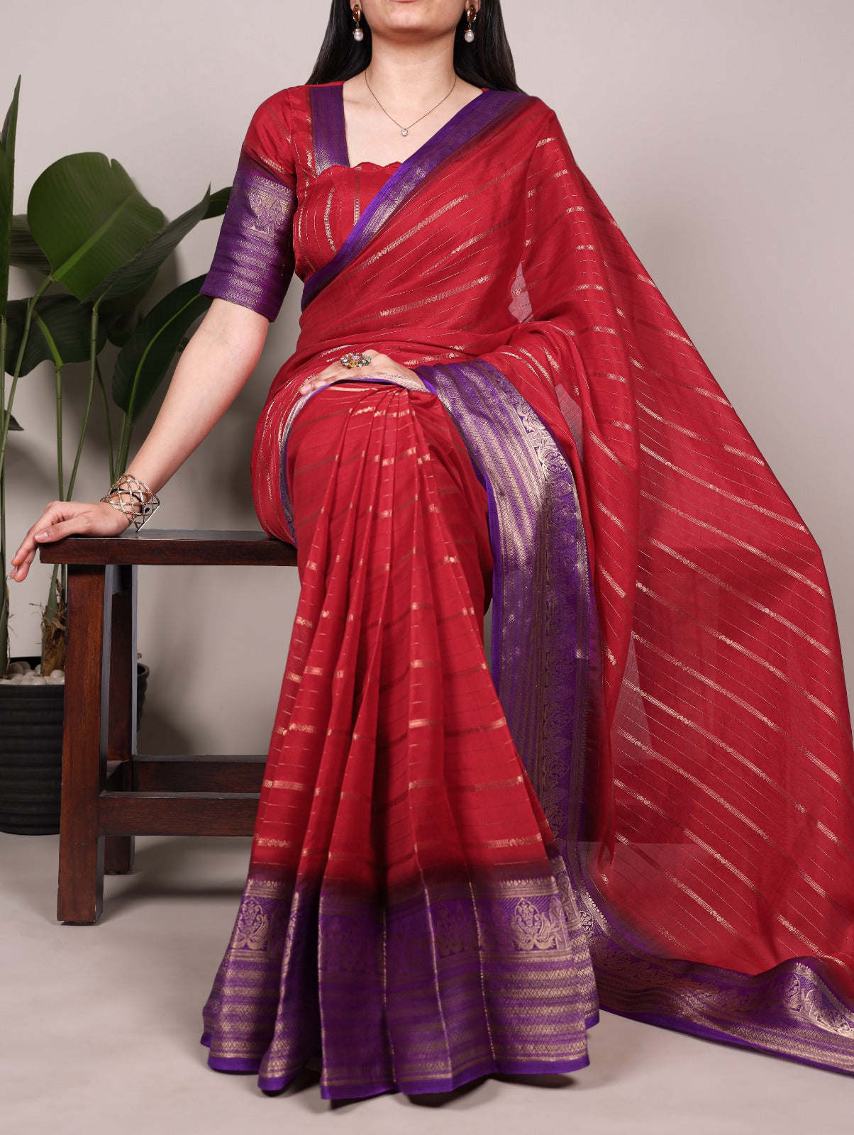 Crepe Zari Weaving Work Saree with Unstitched Crepe Blouse