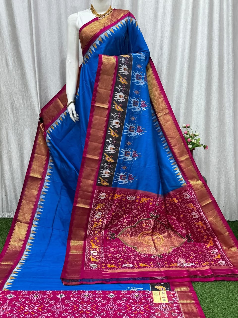 Pochampally Designer And Dolla Silk Fabric Sarees