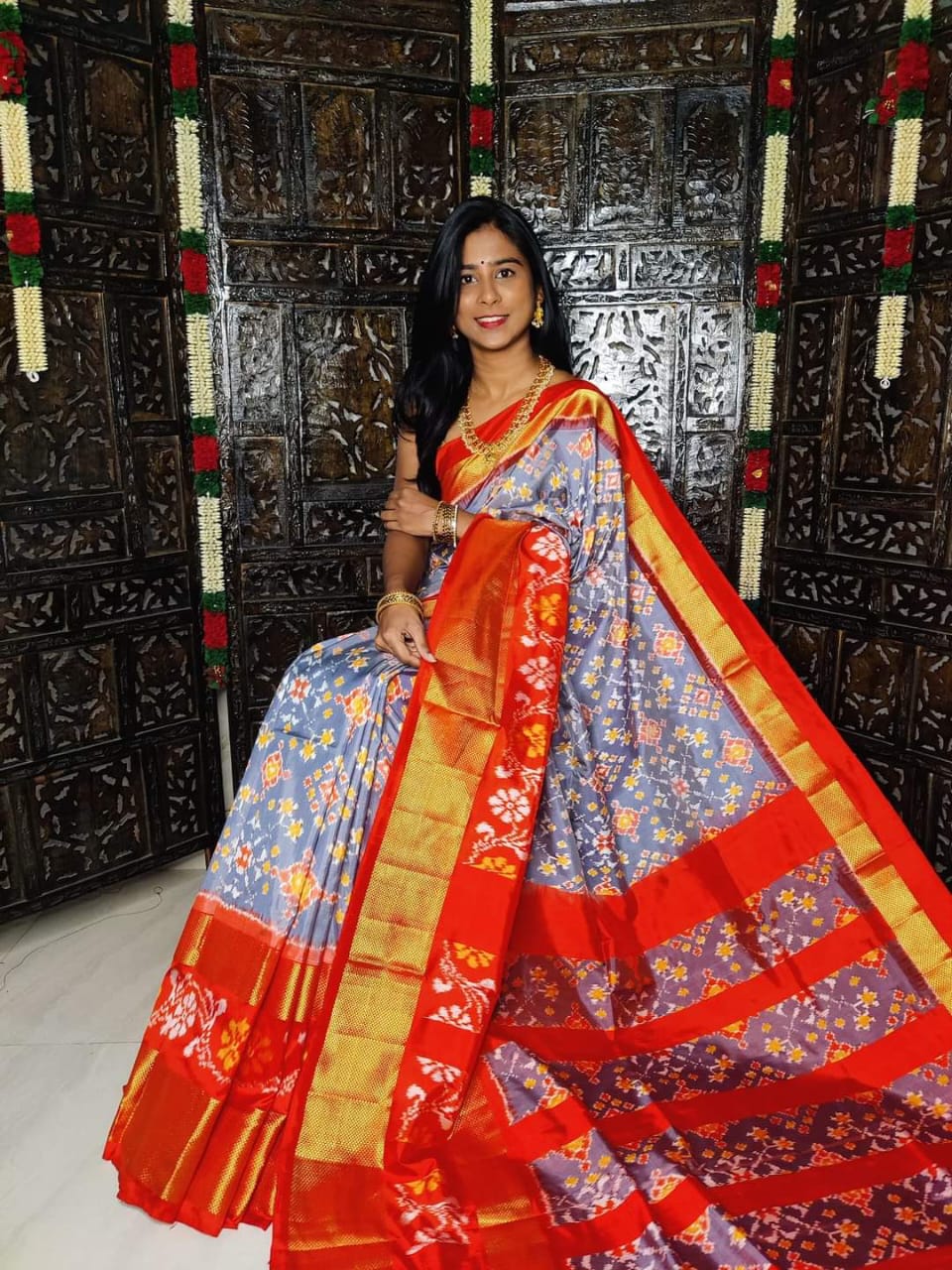 Pochampally Ikkat Pattu Silk Saree