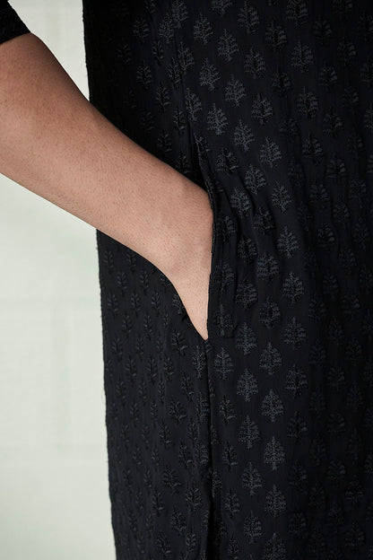 Handmade Mens Georgette embroidery kurta churidar set for indian wedding wear.