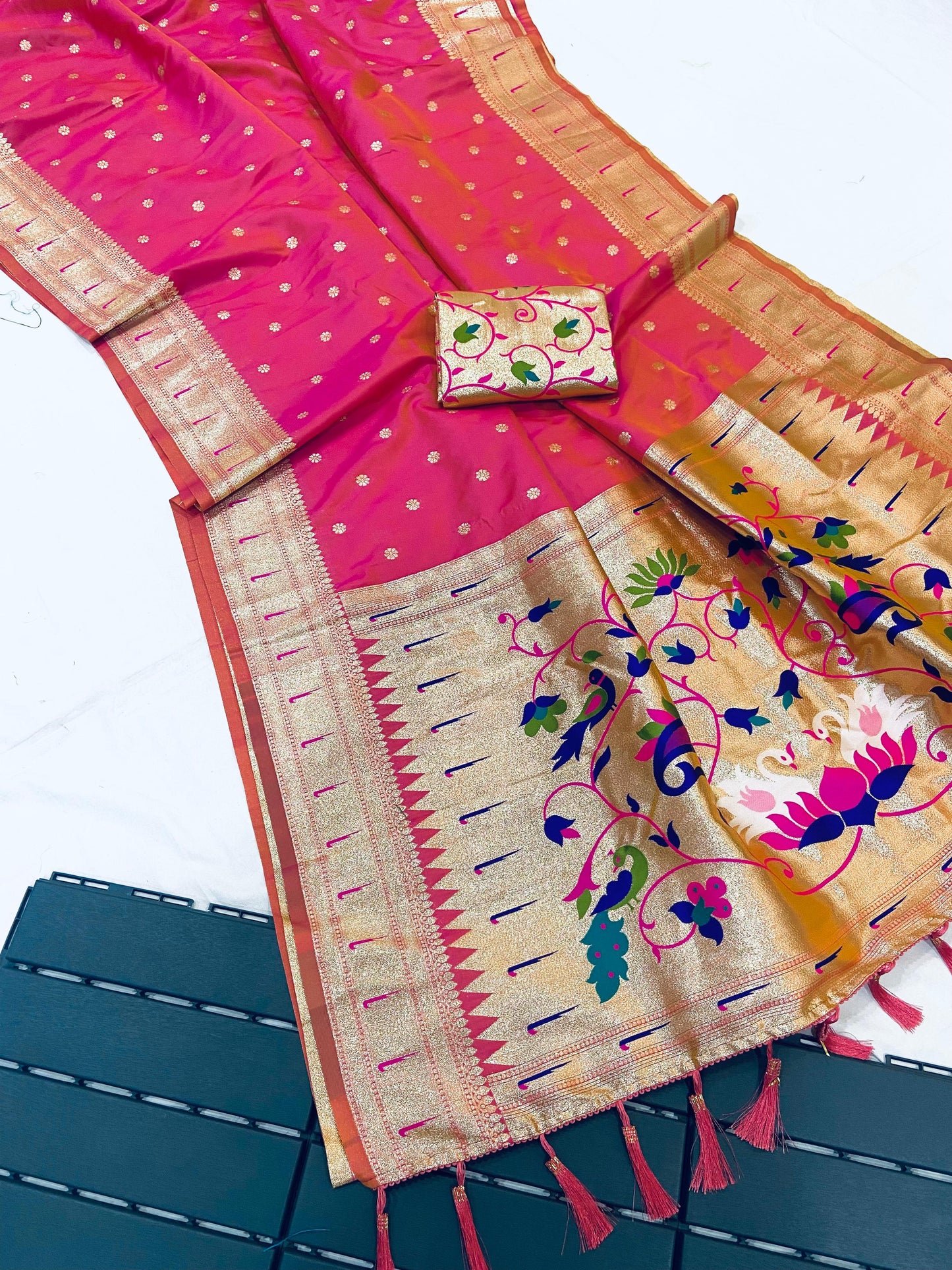 Pure Banarasi Paithani Pallu Saree with All Over Butti Design & Meena Weaving Work, Premium Designer Silk Saree with Full Weaving Blouse